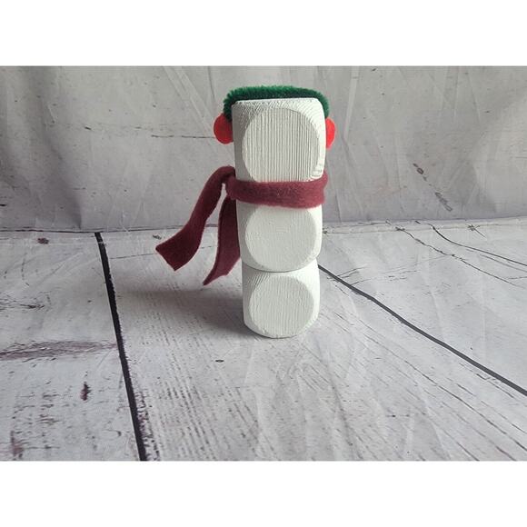 Wooden Handmade Snowman Winter Tiered Tray Home Decor Shelf Sitter Green Red - Picture 5 of 6